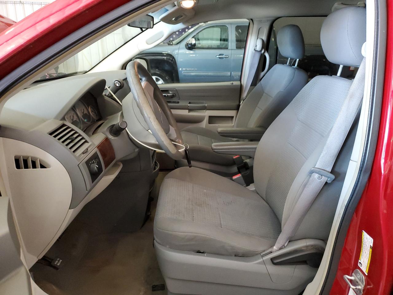 2010 Chrysler Town & Country Lx VIN: 2A4RR4DE3AR166105 Lot: 86264355