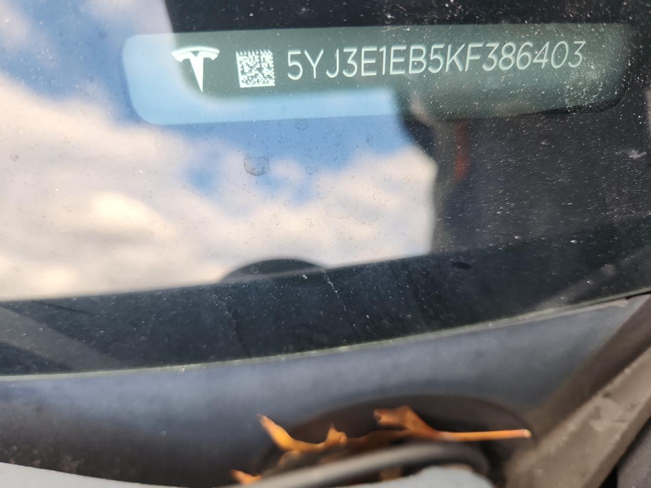 2019 Tesla Model 3 VIN: 5YJ3E1EB5KF386403 Lot: 82427975