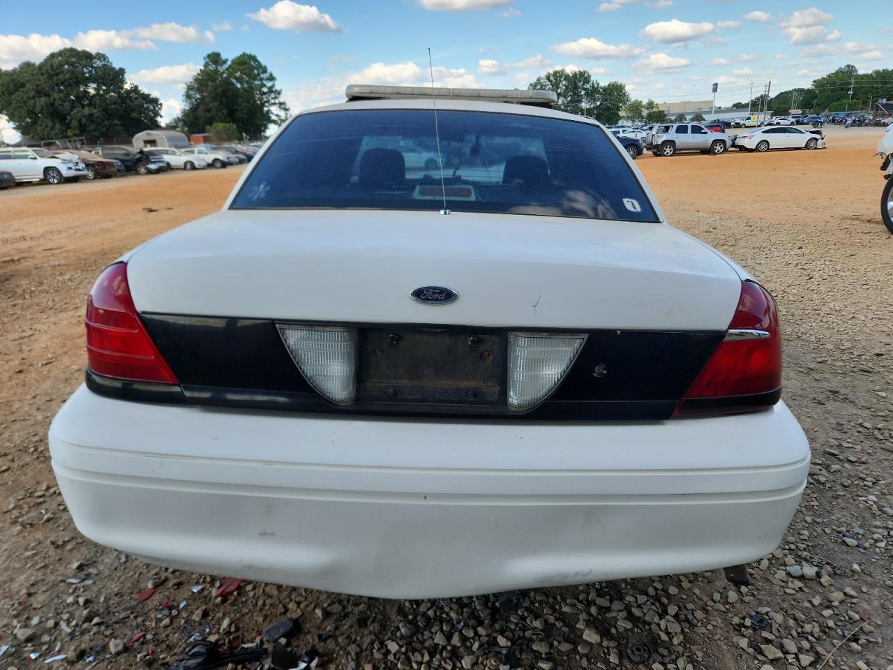 2004 Ford Crown Victoria Police Interceptor VIN: 2FAHP71W34X104120 Lot: 83999105