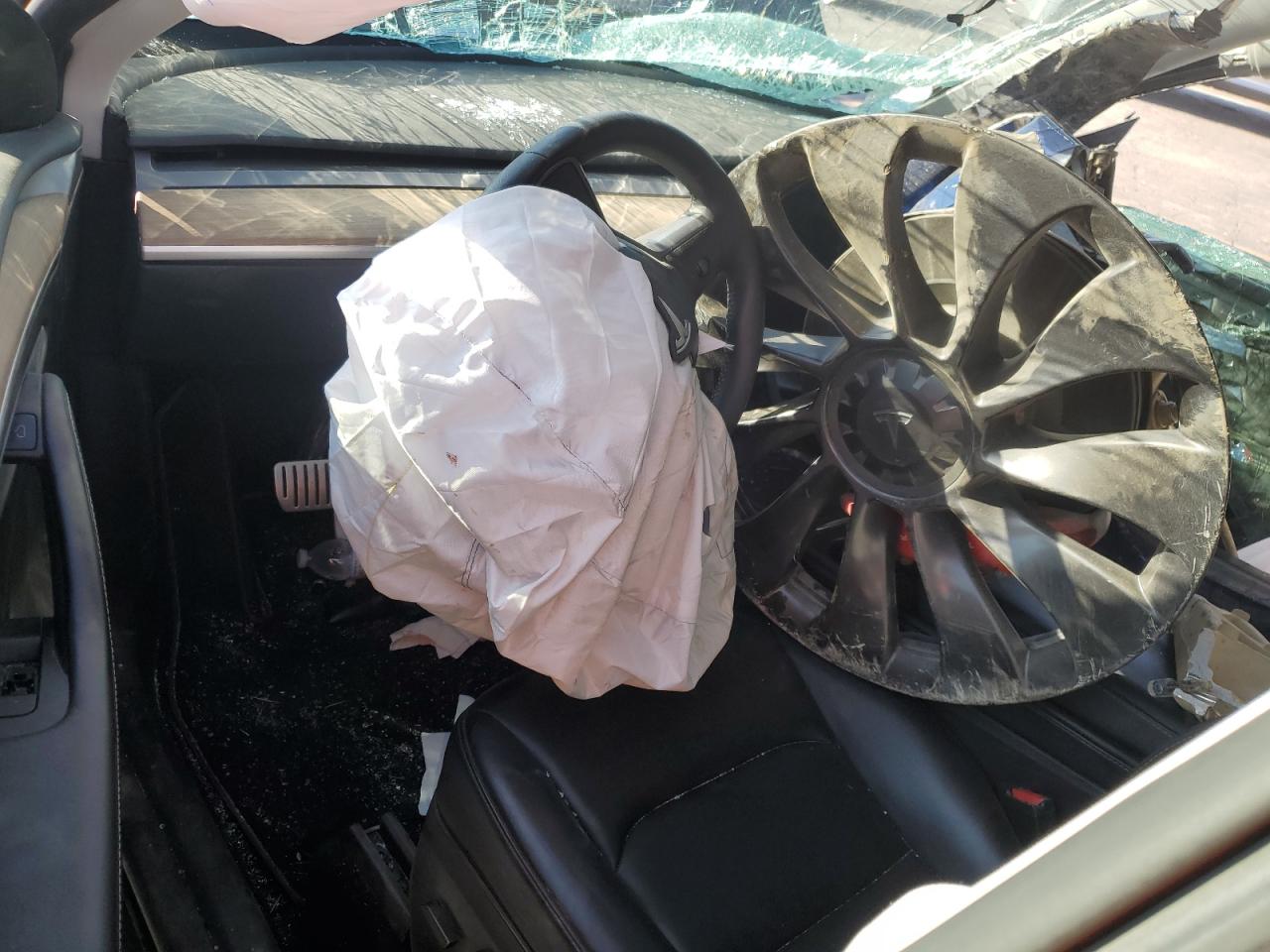 2023 Tesla Model Y VIN: 7SAYGDEF9PF836665 Lot: 86121215