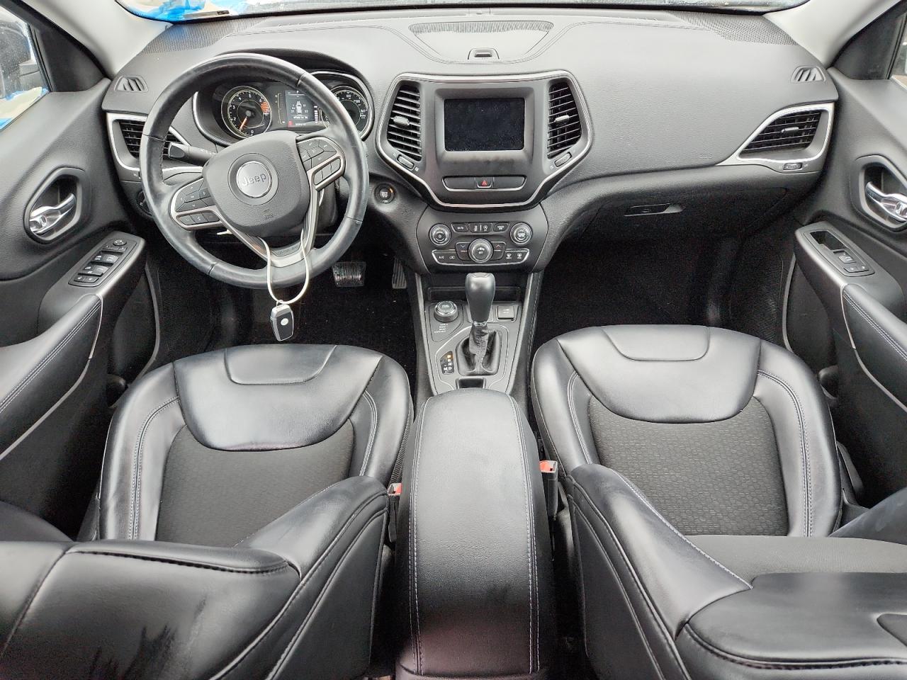 2019 Jeep Cherokee Latitude Plus VIN: 1C4PJMLB8KD192523 Lot: 87048715