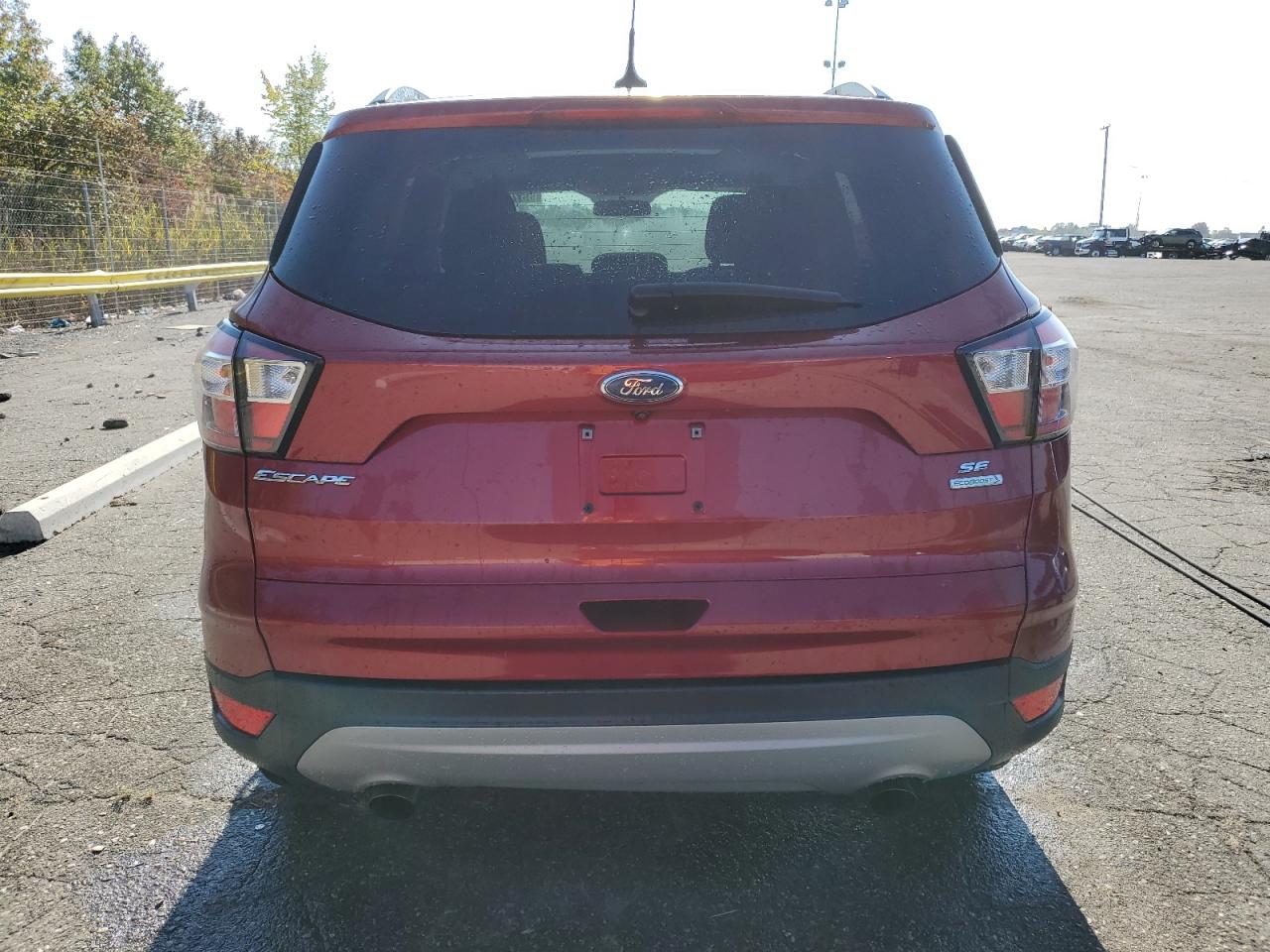 2018 Ford Escape Se VIN: 1FMCU0GD1JUC18156 Lot: 85705845