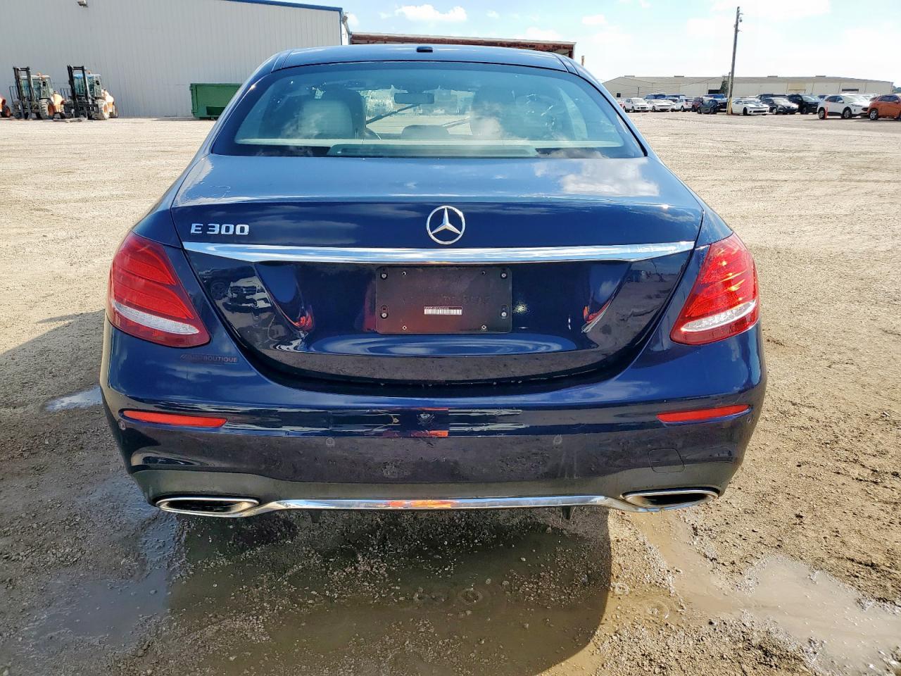 2017 Mercedes-Benz E 300 VIN: WDDZF4JB9HA035502 Lot: 85559195