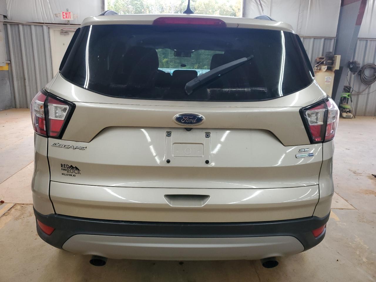 2018 Ford Escape Se VIN: 1FMCU9GDXJUC35817 Lot: 82746185