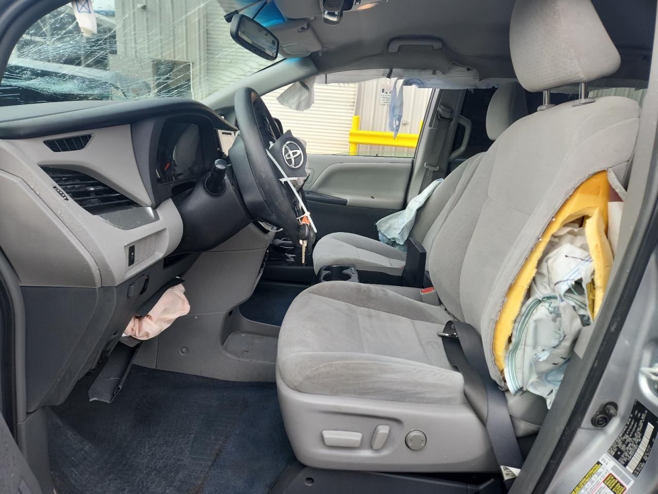 2015 Toyota Sienna Le VIN: 5TDKK3DC6FS578912 Lot: 90361155