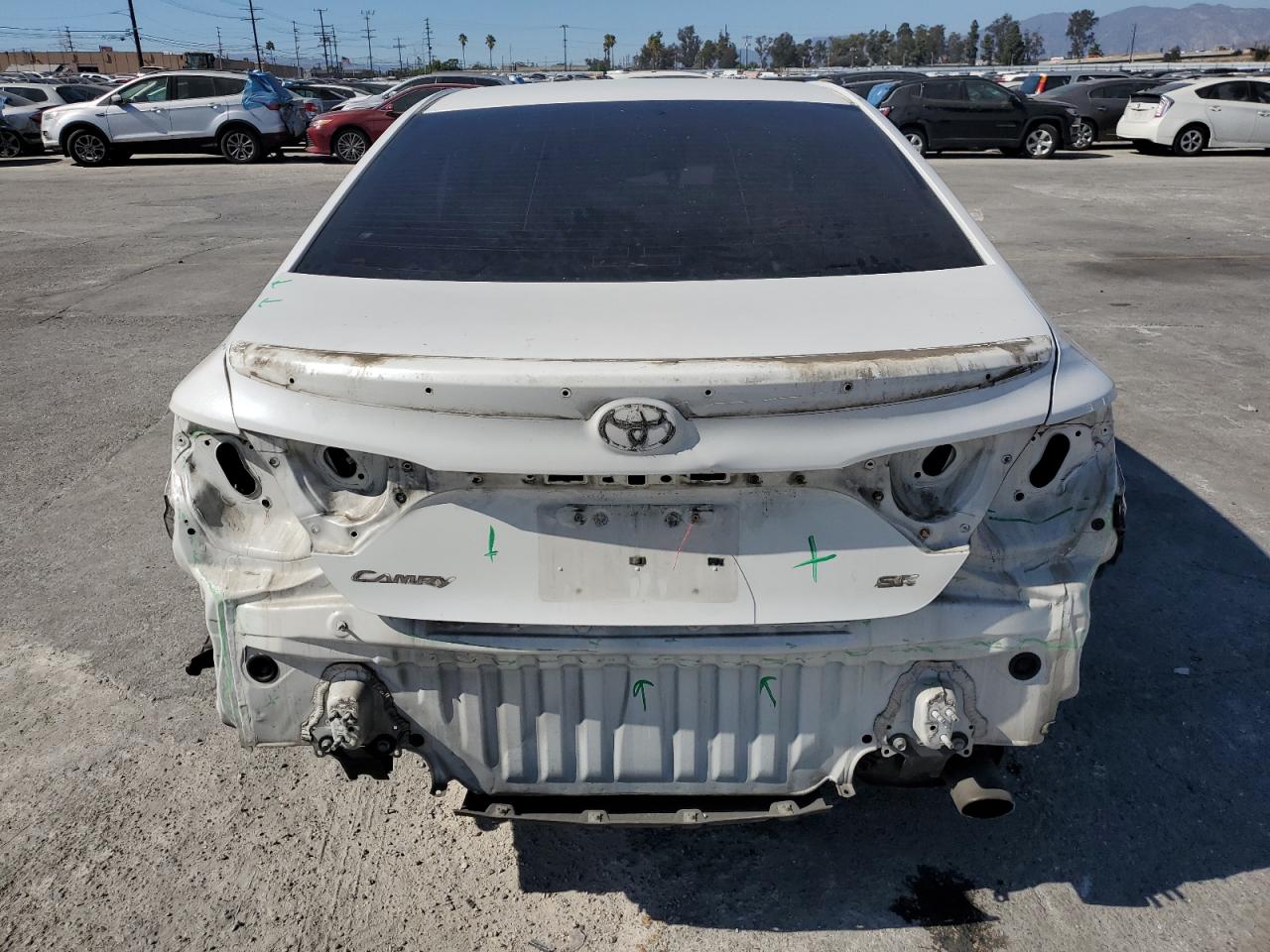 2015 Toyota Camry Le VIN: 4T1BF1FK1FU084834 Lot: 85008685