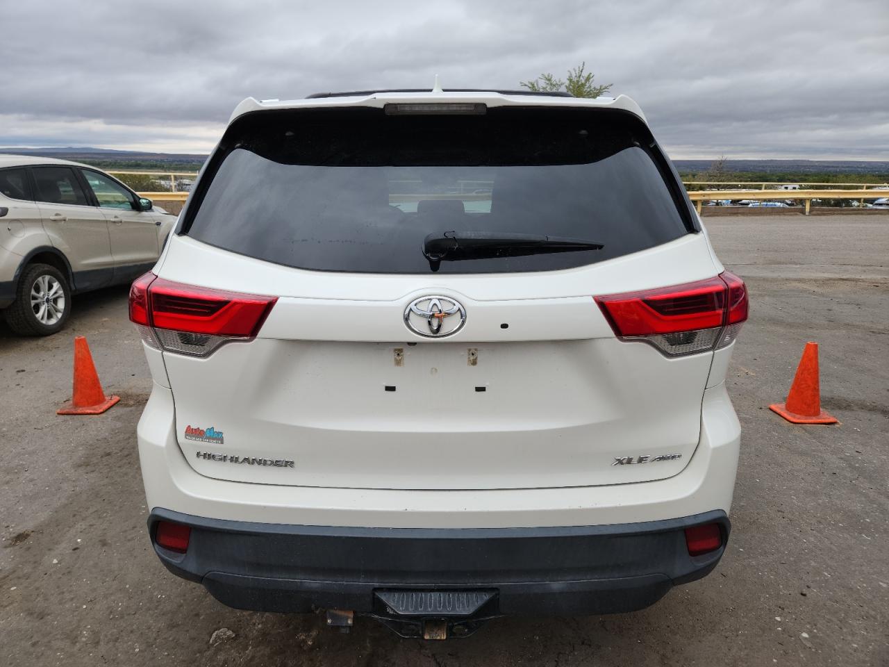 2017 Toyota Highlander Se VIN: 5TDJZRFH6HS517923 Lot: 82310265