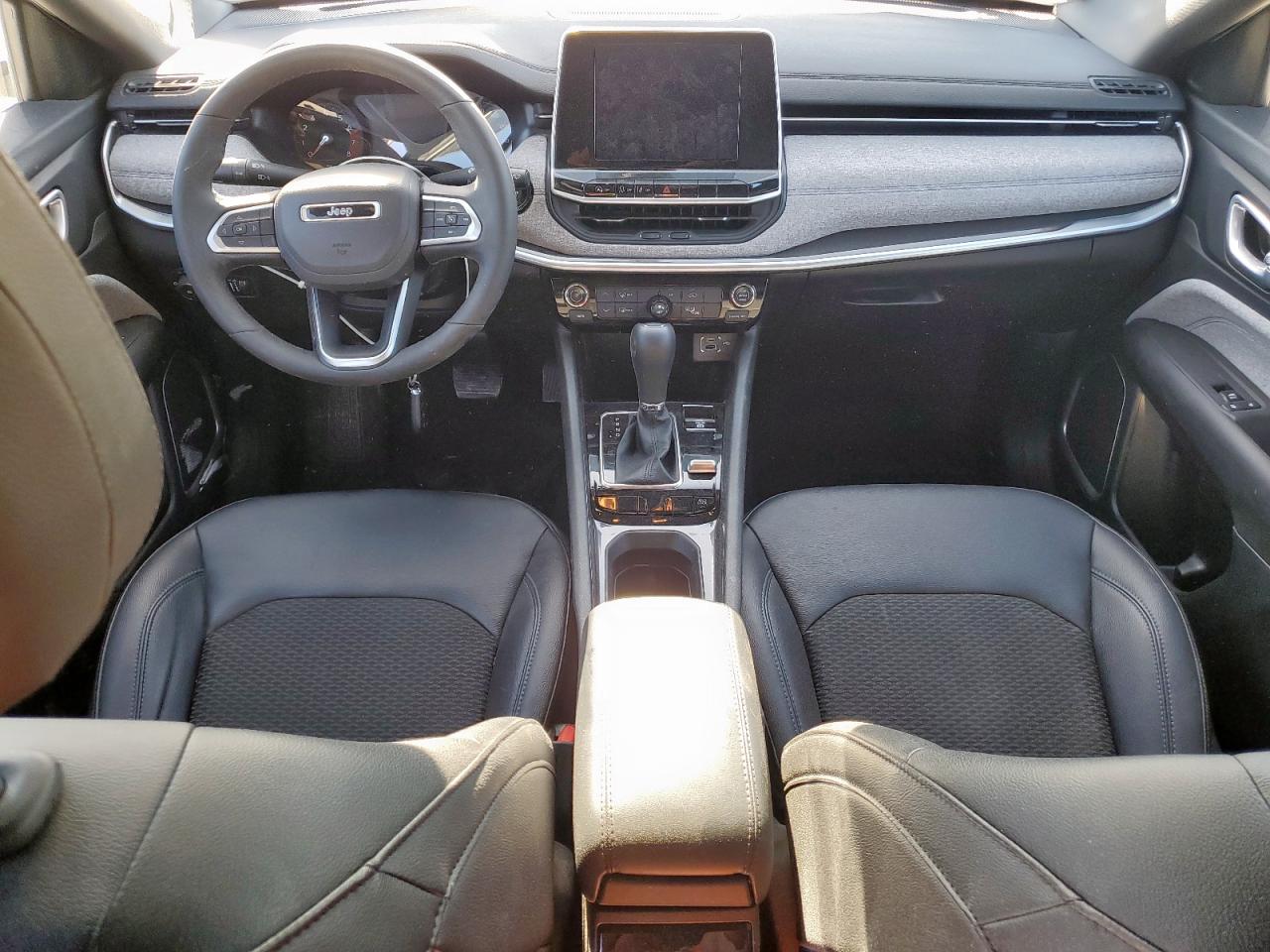 2025 Jeep Compass Latitude VIN: 3C4NJDBN5ST562064 Lot: 86304365