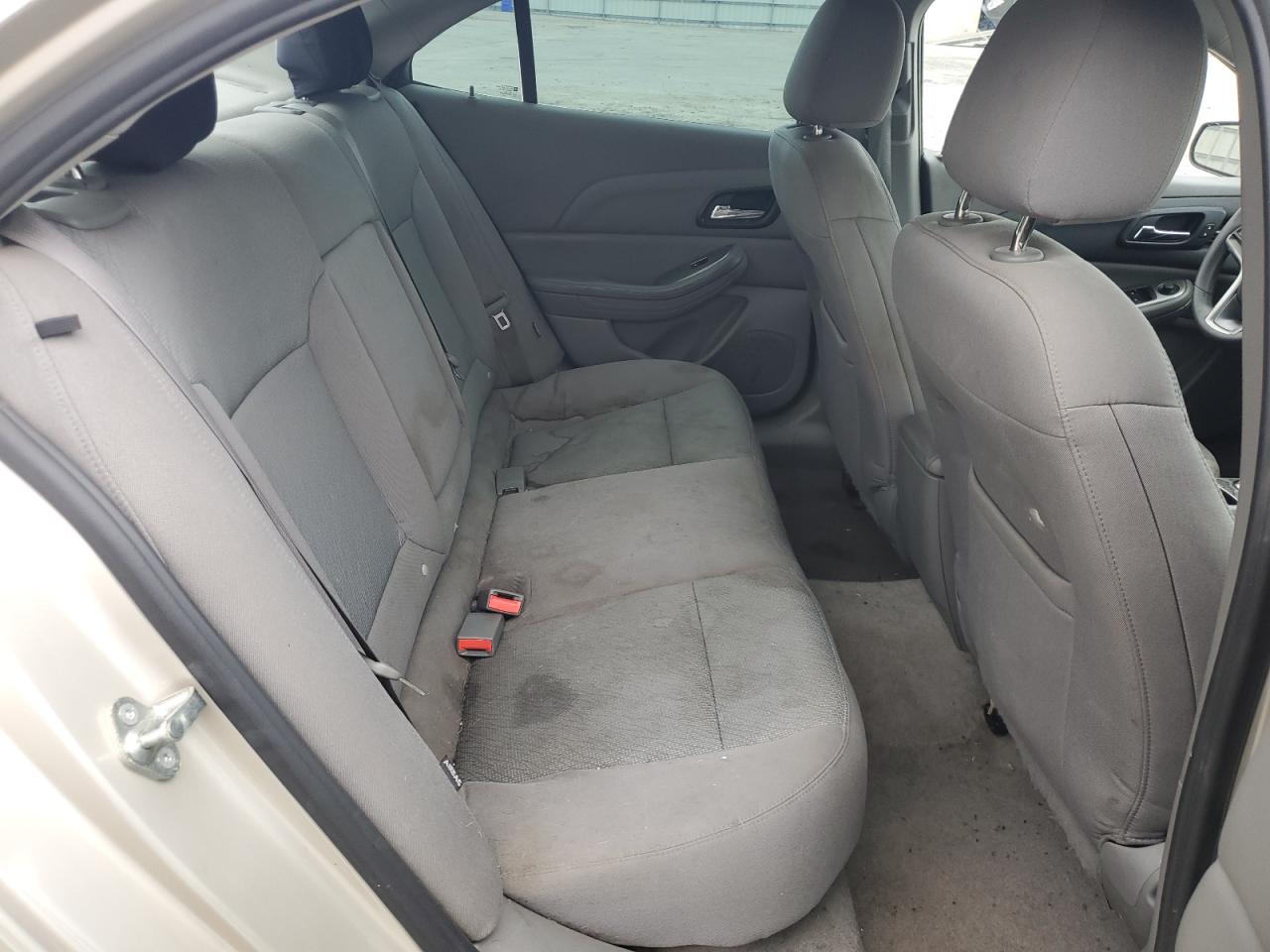 2015 Chevrolet Malibu Ls VIN: 1G11B5SLXFF135214 Lot: 85005495