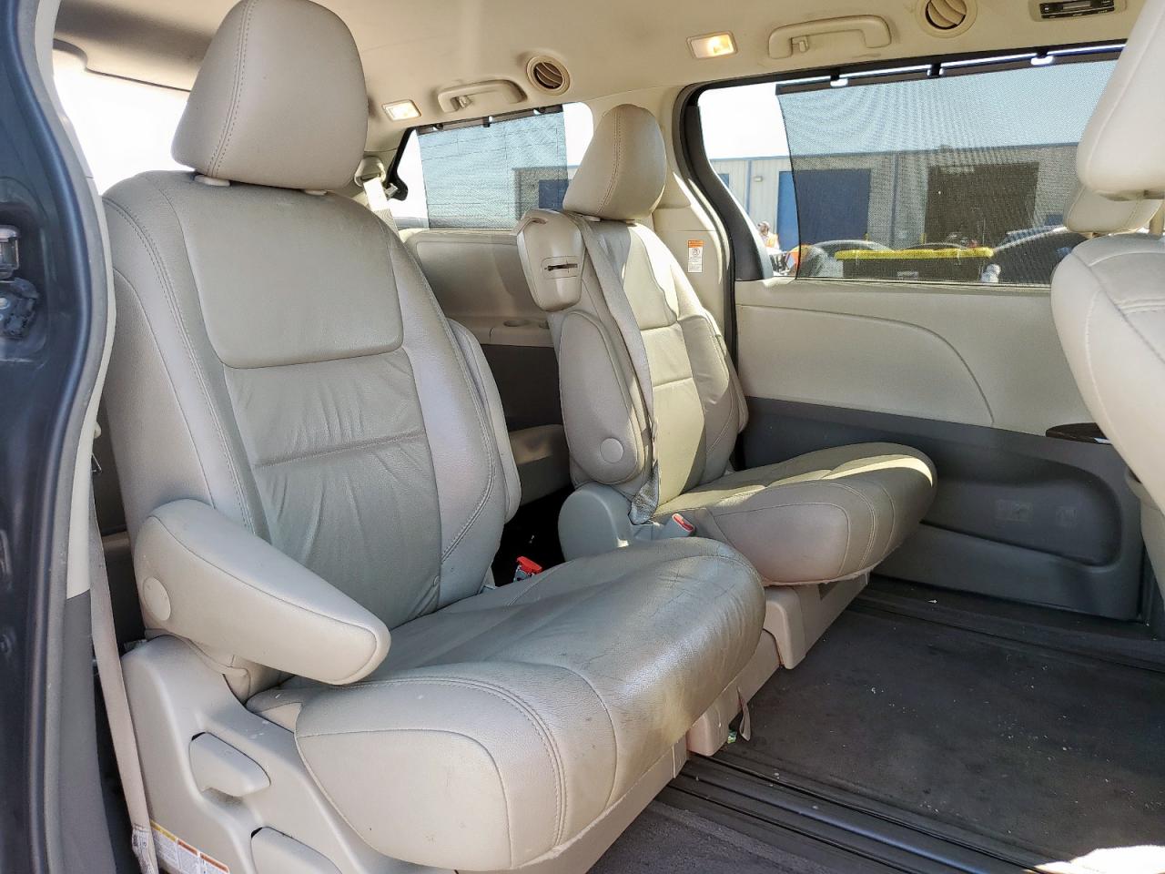 2017 Toyota Sienna Xle VIN: 5TDYZ3DC7HS893002 Lot: 86320865