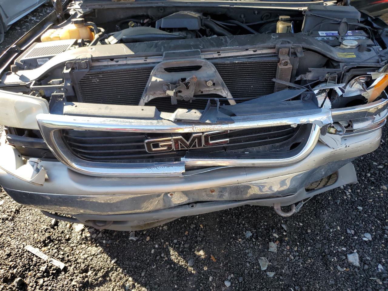 2000 GMC Yukon VIN: 1GKEC13V9YJ154758 Lot: 85518275