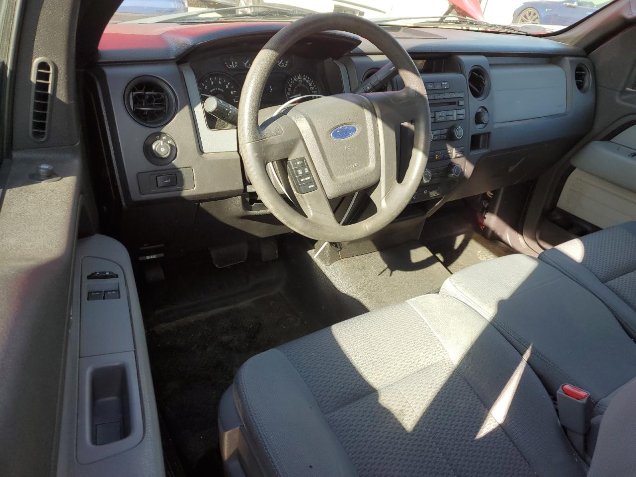 2011 Ford F150 VIN: 1FTMF1CM2BKD83404 Lot: 89797675