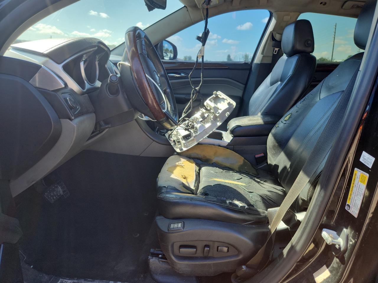 2011 Cadillac Srx Luxury Collection VIN: 3GYFNAEY3BS640127 Lot: 81957695