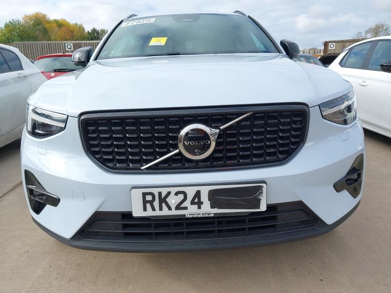 2024 VOLVO XC40 2.0 B3P ULTIMATE DARK 5DR AUTO