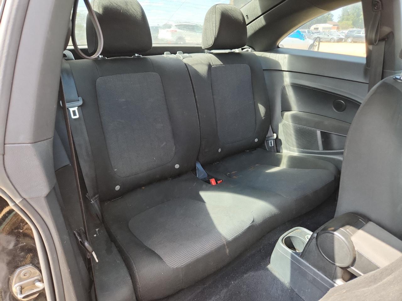 2014 Volkswagen Beetle VIN: 3VWFP7ATXEM610027 Lot: 86152145