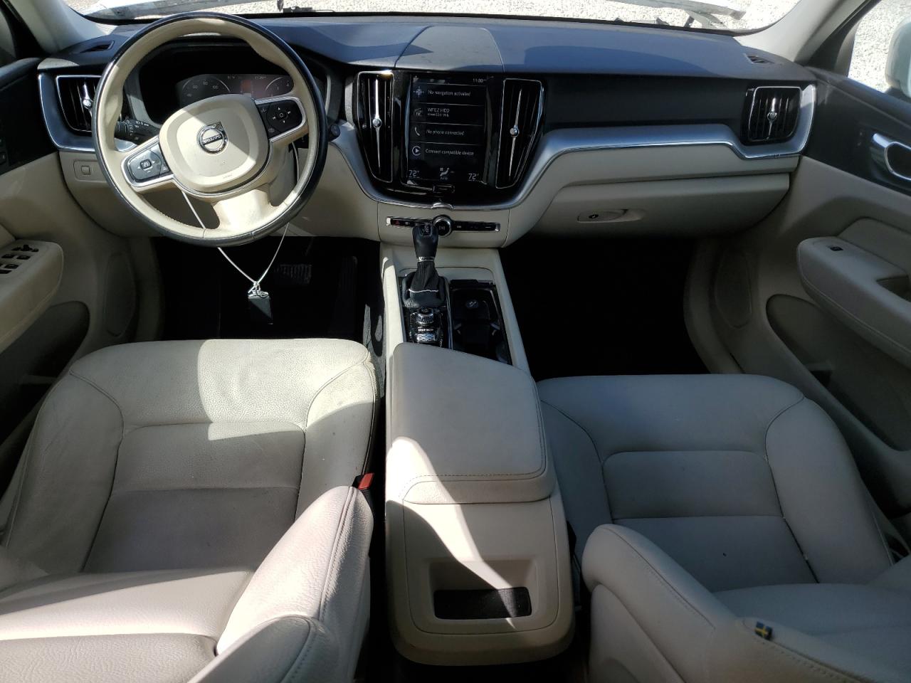 2020 Volvo Xc60 T5 Momentum VIN: YV4102DK8L1490565 Lot: 90481325