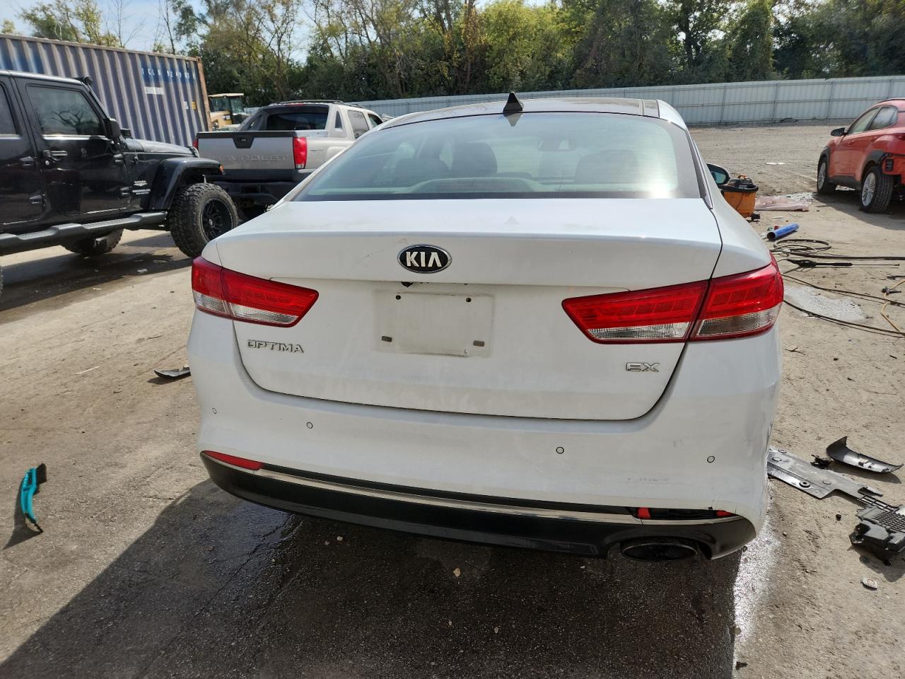 2016 Kia Optima Ex VIN: 5XXGU4L30GG116307 Lot: 82004445