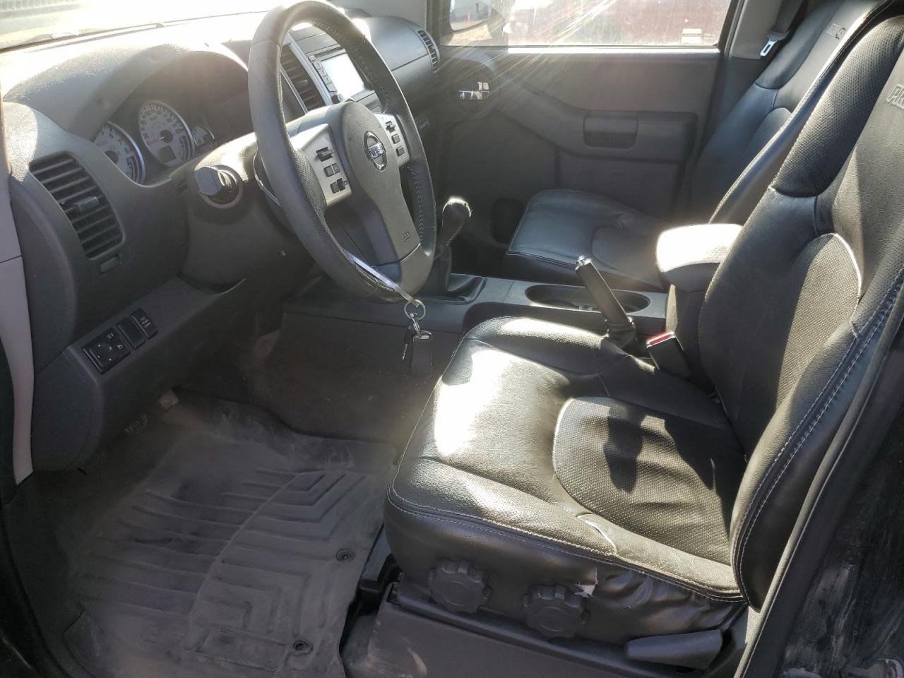 2015 Nissan Xterra X VIN: 5N1AN0NW1FN668075 Lot: 87267525