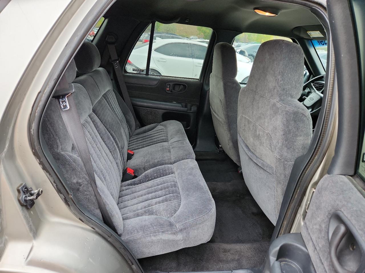 2001 Chevrolet Blazer VIN: 1GNDT13W812212561 Lot: 85734445