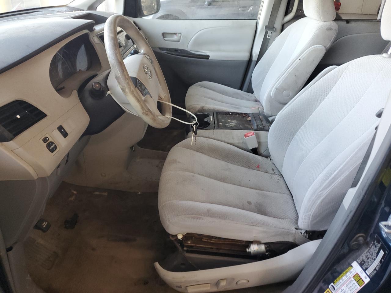 2011 Toyota Sienna Le VIN: 5TDKK3DC0BS127940 Lot: 81904295