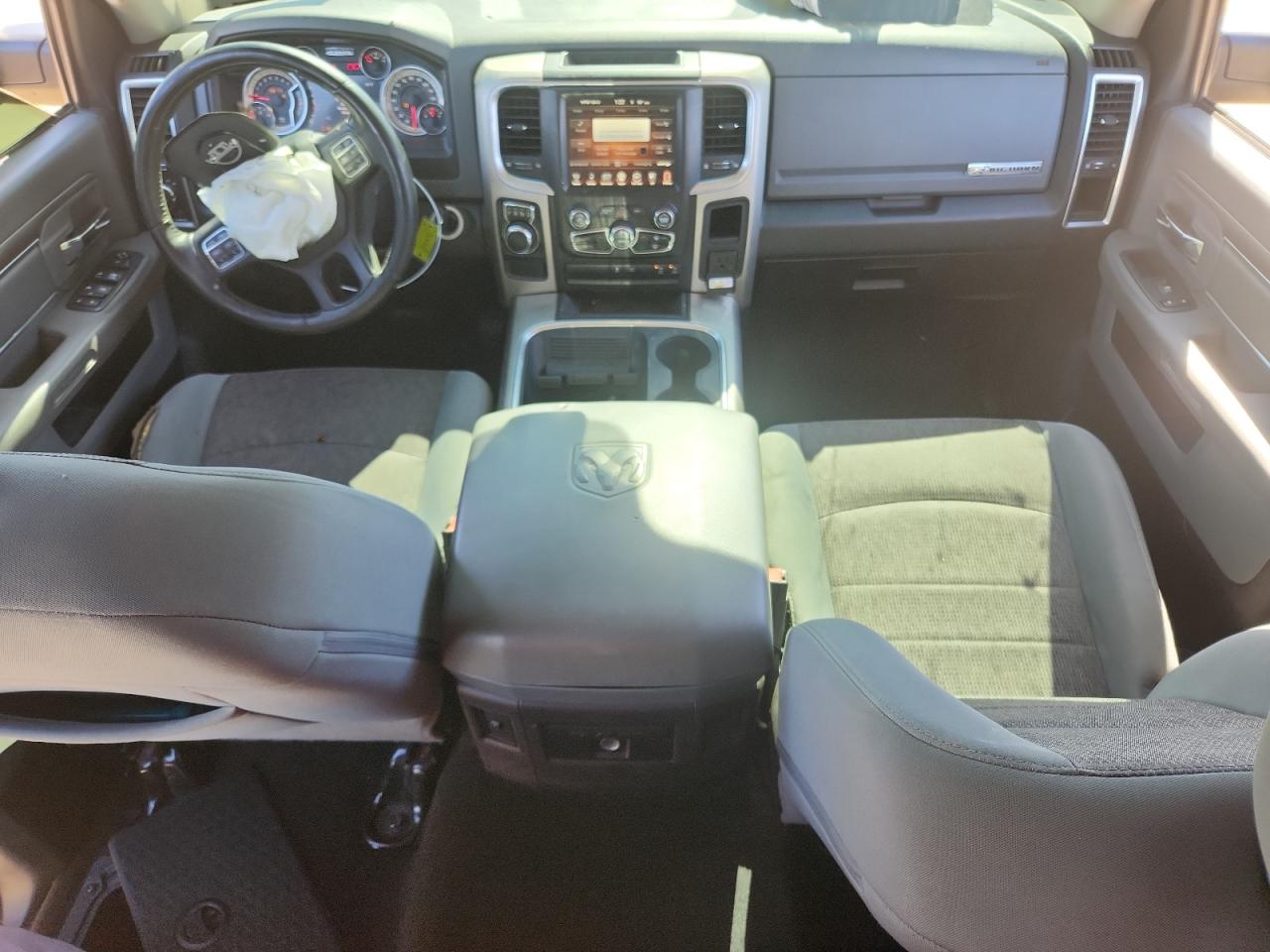 2017 Ram 1500 Slt VIN: 3C6RR6LT2HG658827 Lot: 89702435