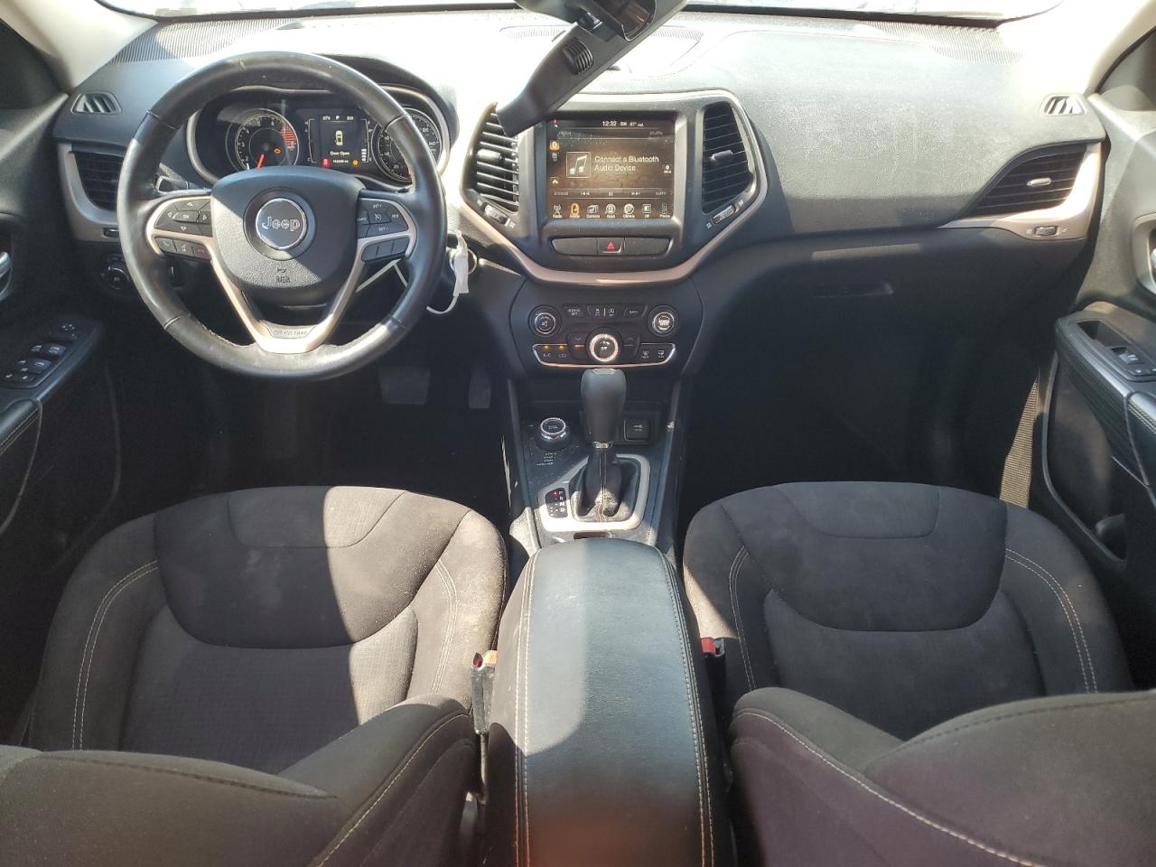 2016 Jeep Cherokee Latitude VIN: 1C4PJMCS2GW252887 Lot: 85846595