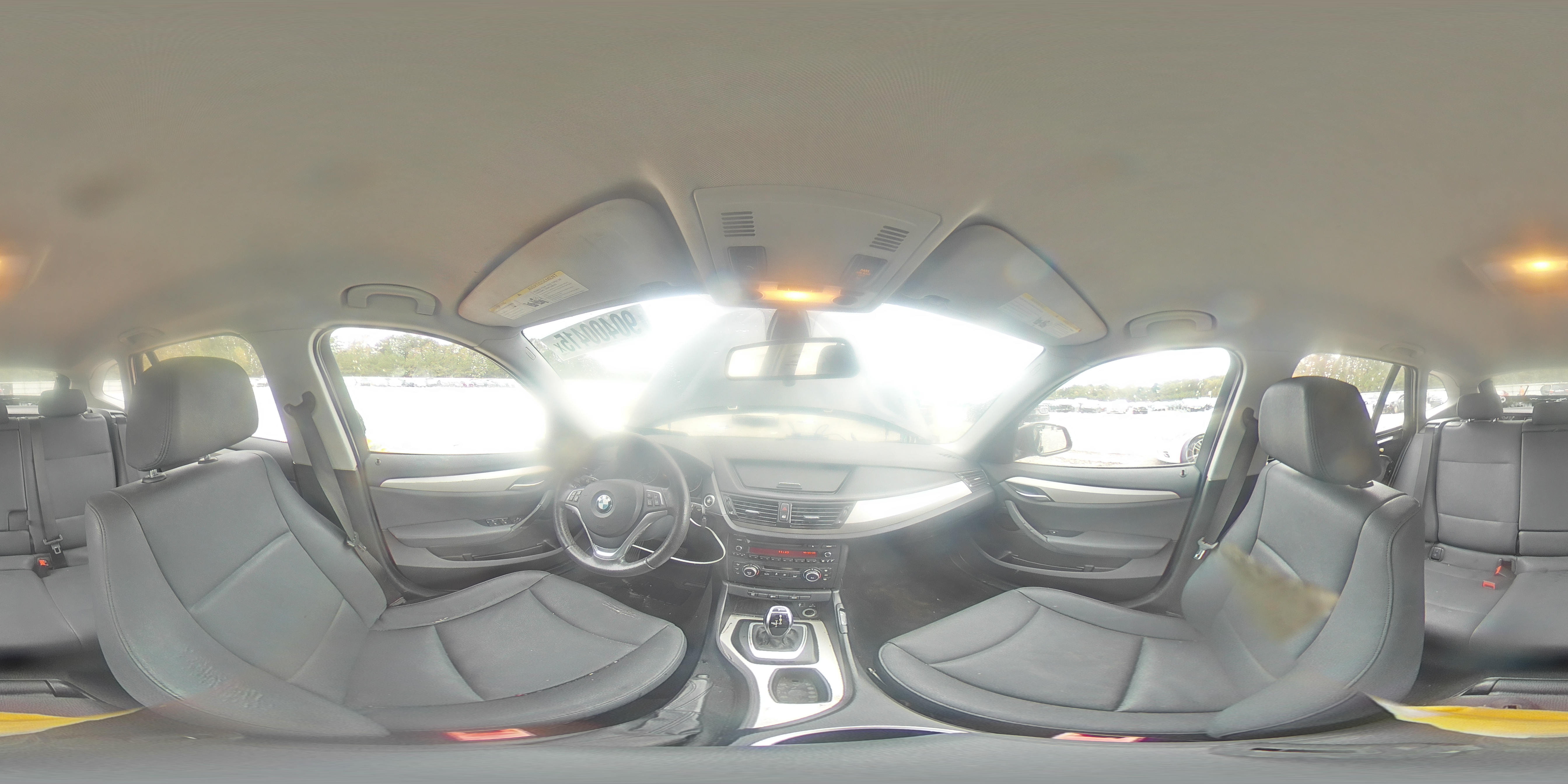 2015 BMW X1 Sdrive28I VIN: WBAVM1C54FV318915 Lot: 90400415