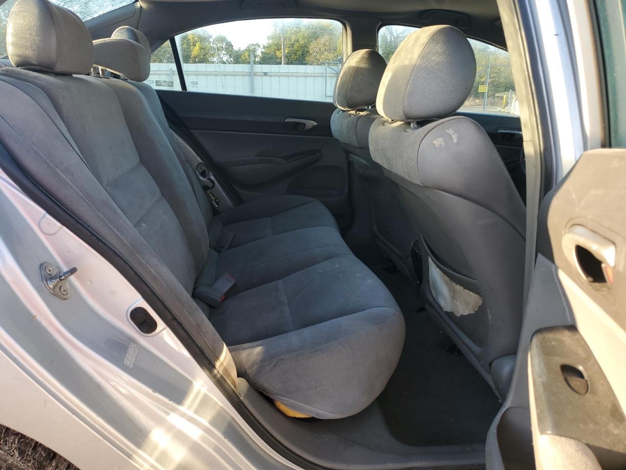 2007 Honda Civic Lx VIN: 1HGFA16517L066180 Lot: 86115355