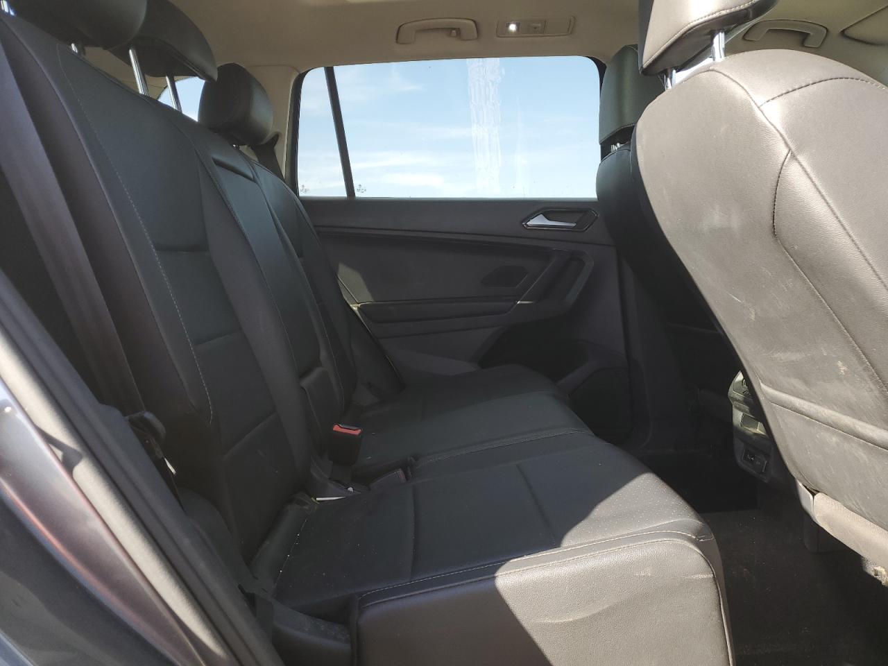 2018 Volkswagen Tiguan Se VIN: 3VV2B7AX8JM048661 Lot: 85821395