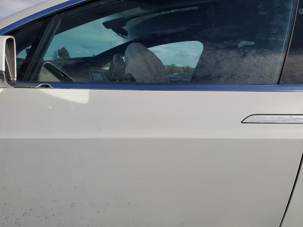 2017 Tesla Model X VIN: 5YJXCBE22HF041500 Lot: 81718695