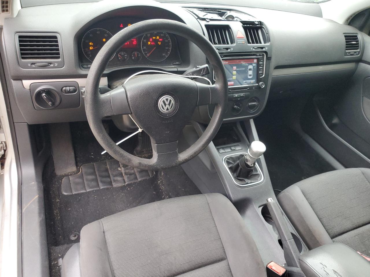 2009 Volkswagen Rabbit VIN: WVWAA71K49W136040 Lot: 84652935