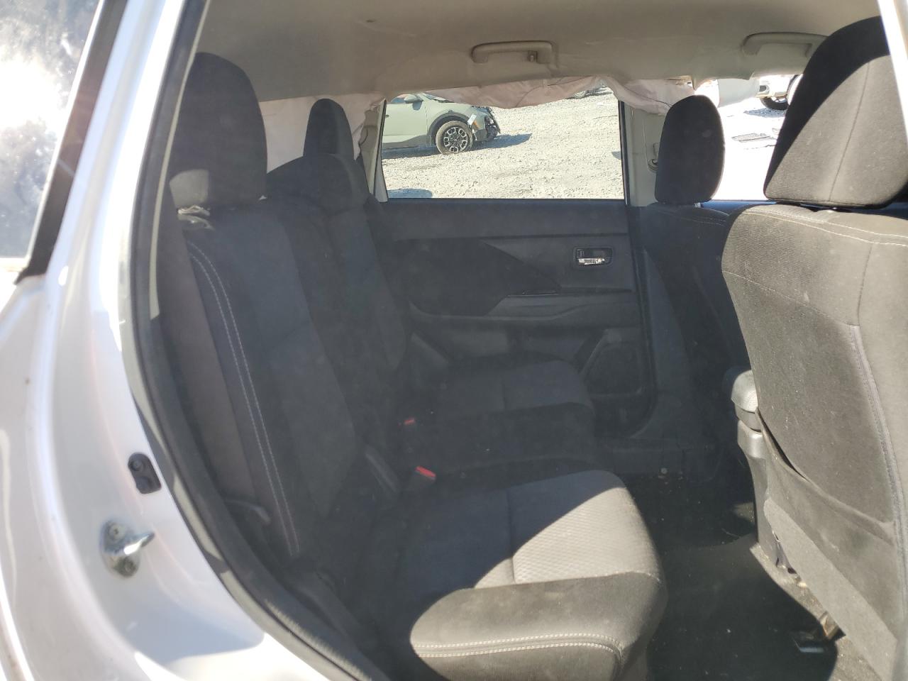 2018 Mitsubishi Outlander Es VIN: JA4AD2A33JZ034406 Lot: 86531775