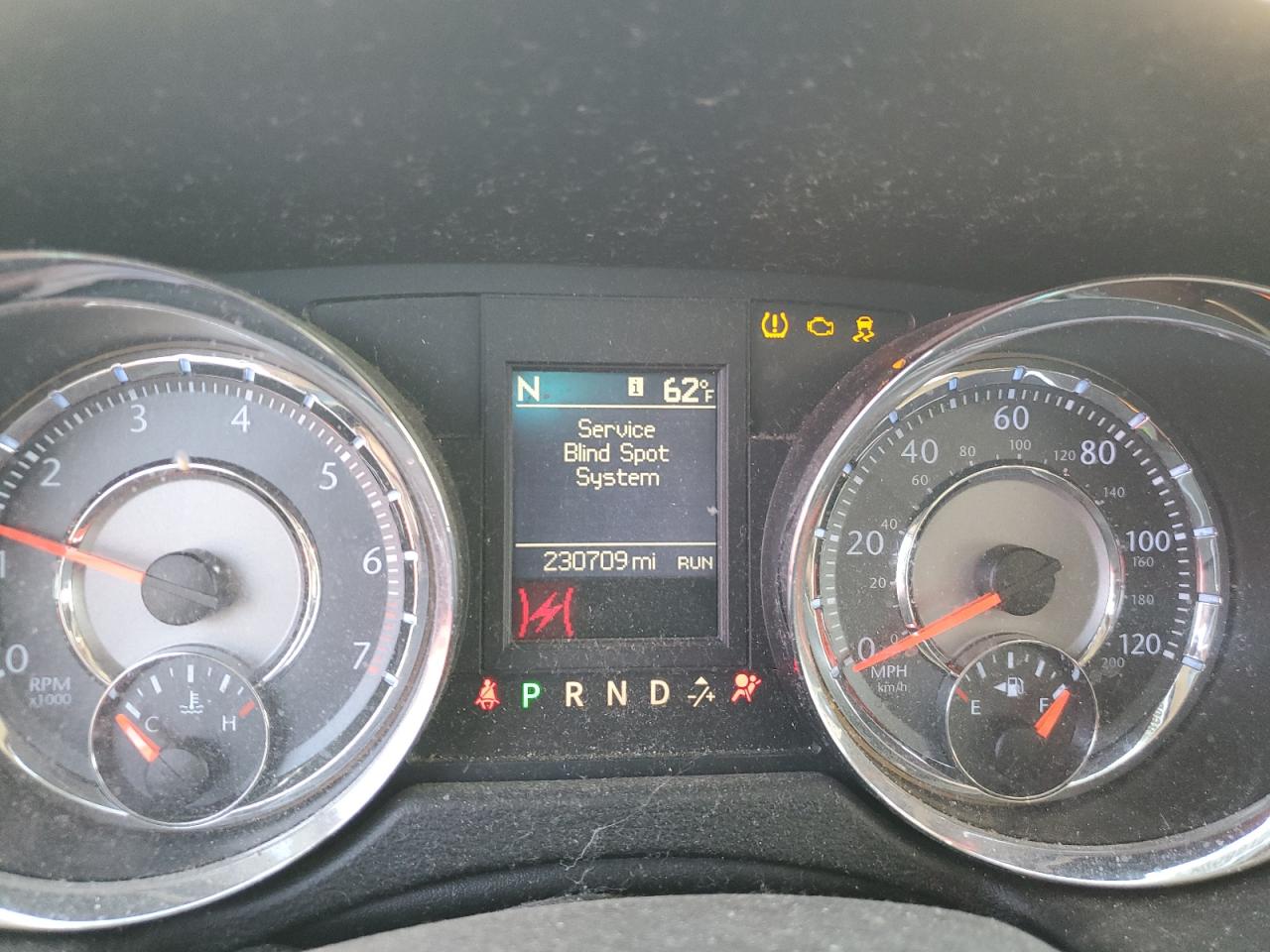 2011 Chrysler Town & Country Touring L VIN: 2A4RR8DG3BR745718 Lot: 86068615