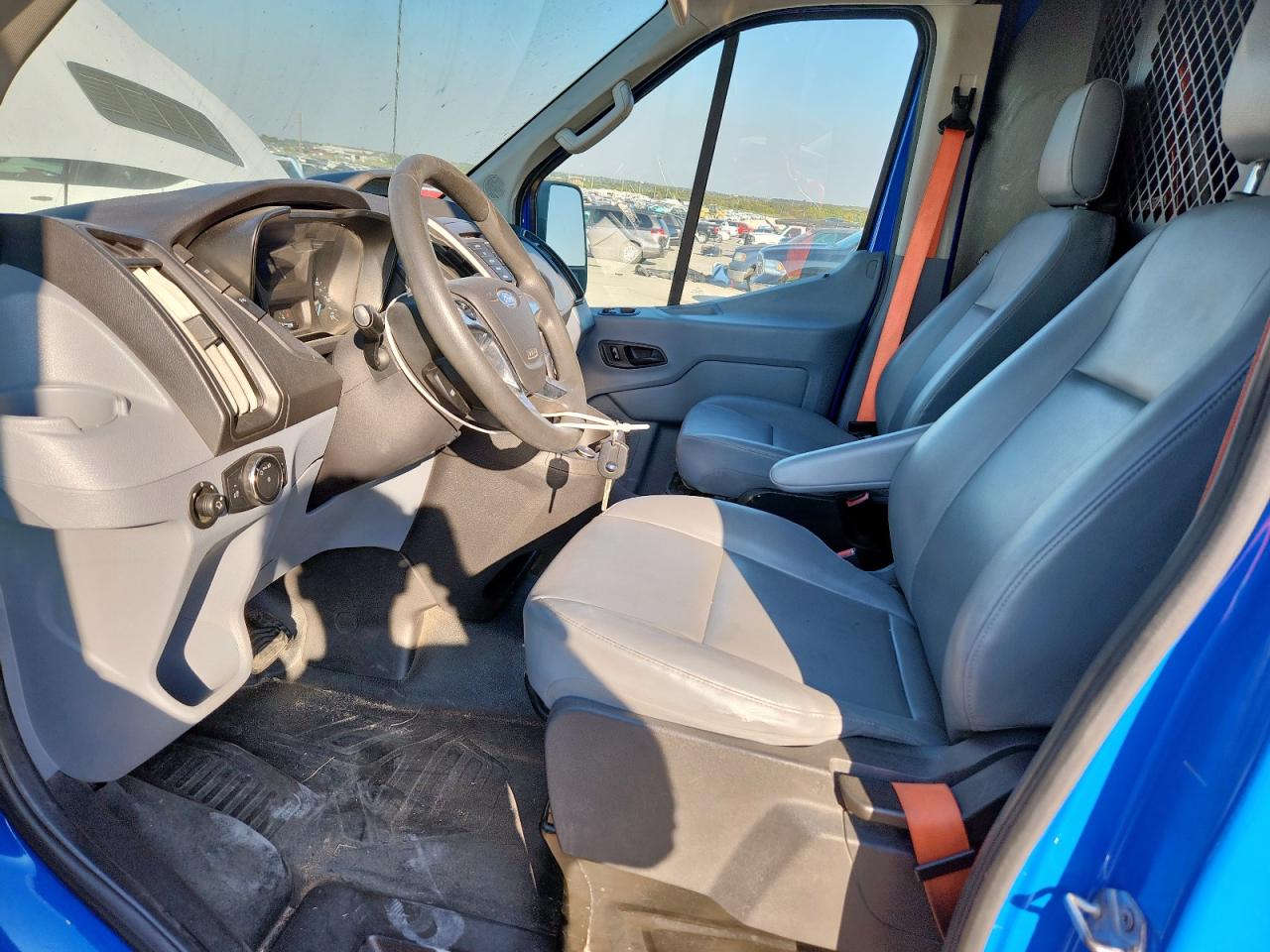 2017 Ford Transit T-250 VIN: 1FTYR2CM2HKA48327 Lot: 85762685