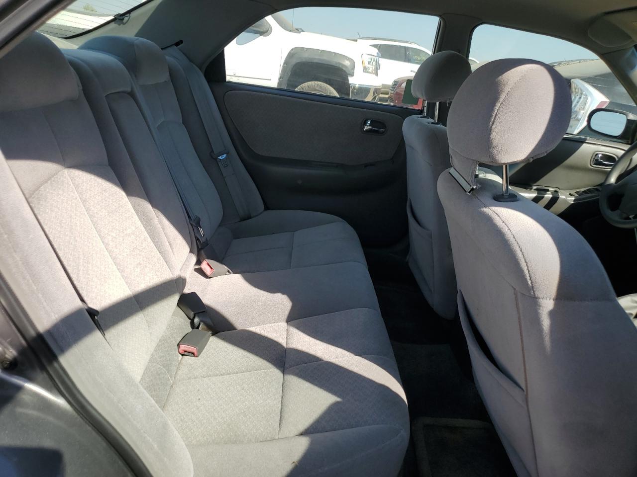 2001 Mazda 626 Es VIN: 1YVGF22C715200453 Lot: 84706015