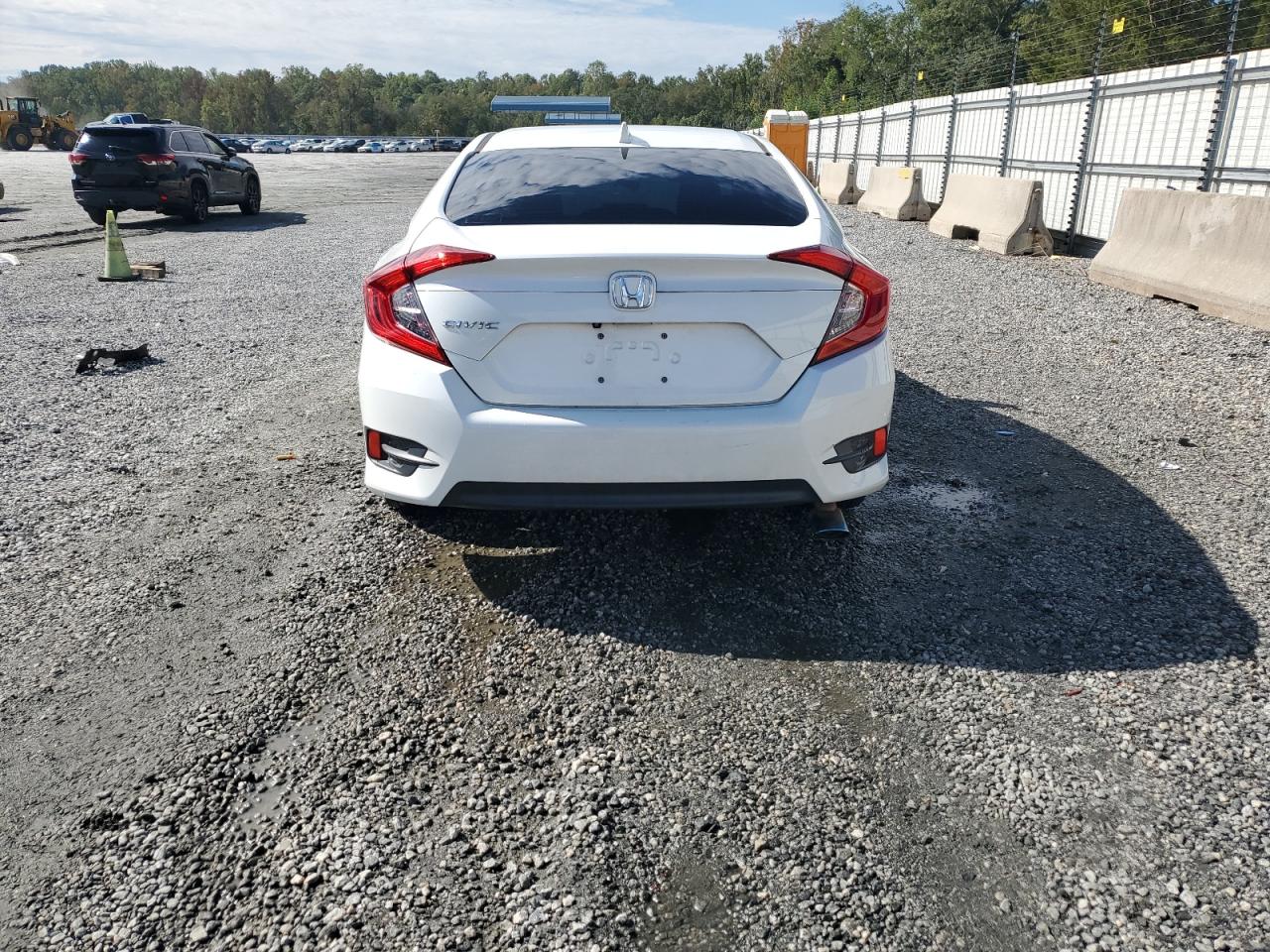 2017 Honda Civic Ex VIN: 19XFC2F71HE042374 Lot: 84833665