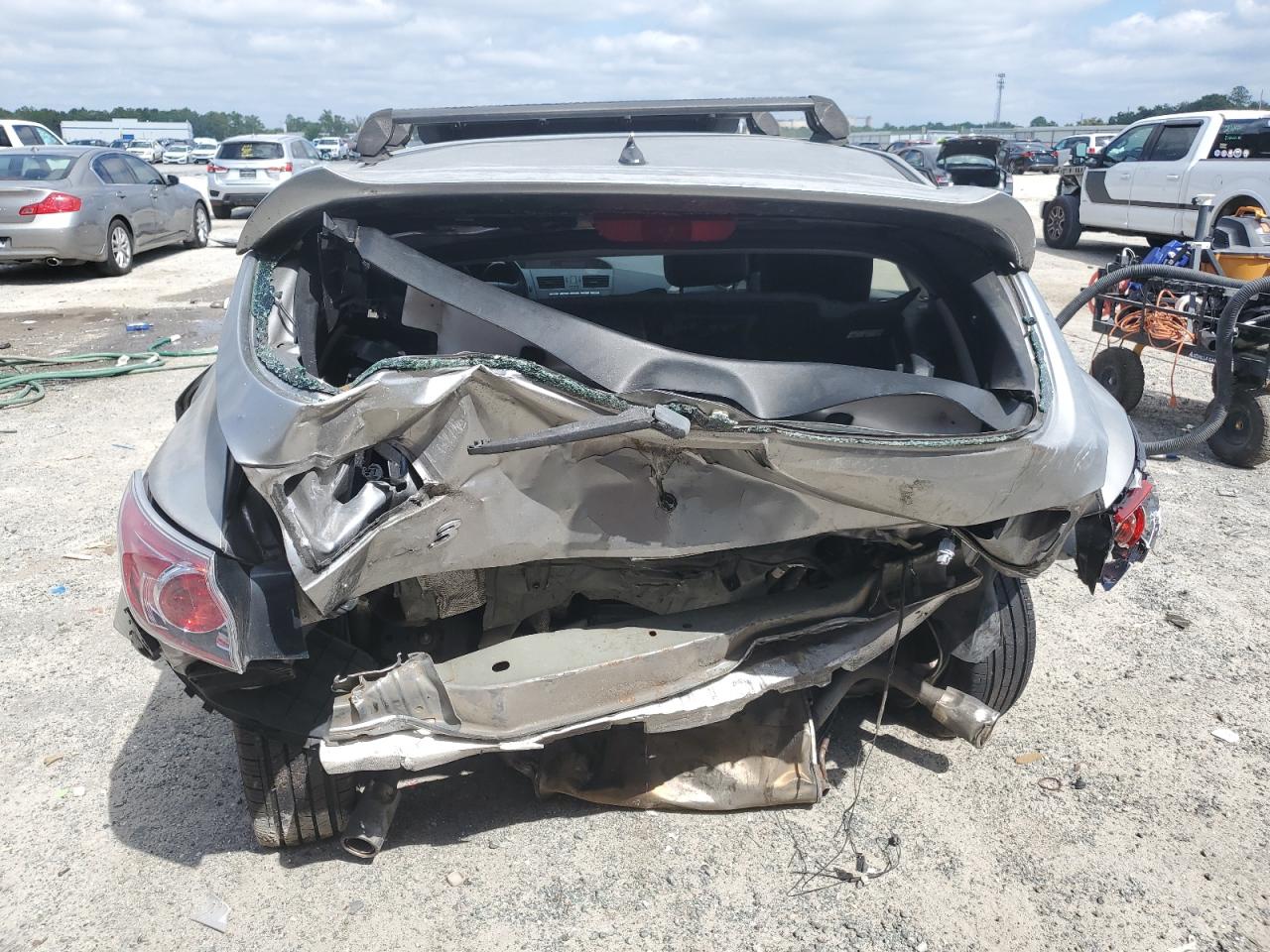 2011 Mazda 3 S VIN: JM1BL1K56B1467564 Lot: 84830025