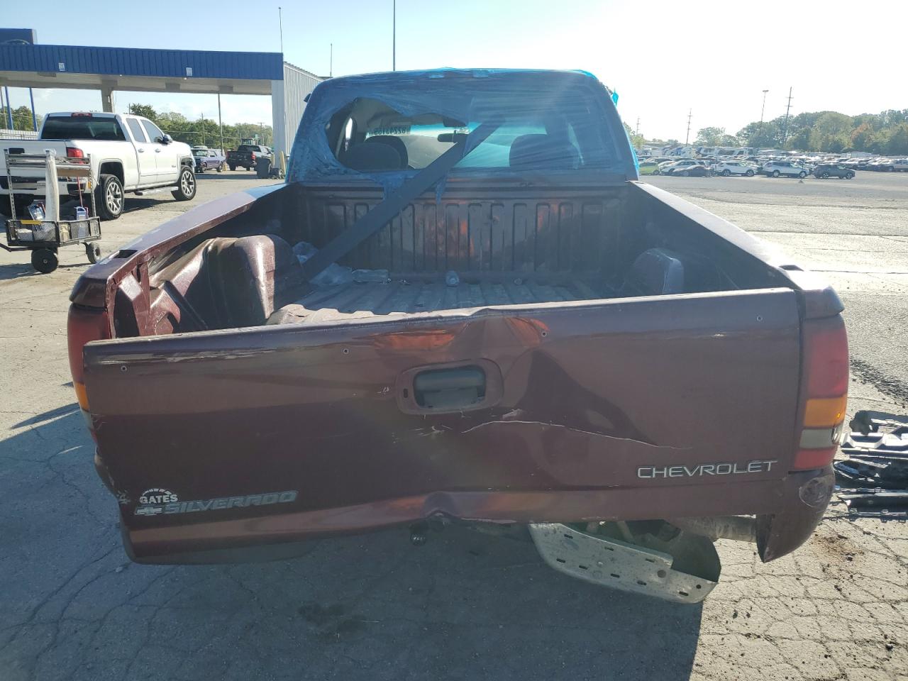 2000 Chevrolet Silverado K1500 VIN: 1GCEK19T8YE275763 Lot: 82243155