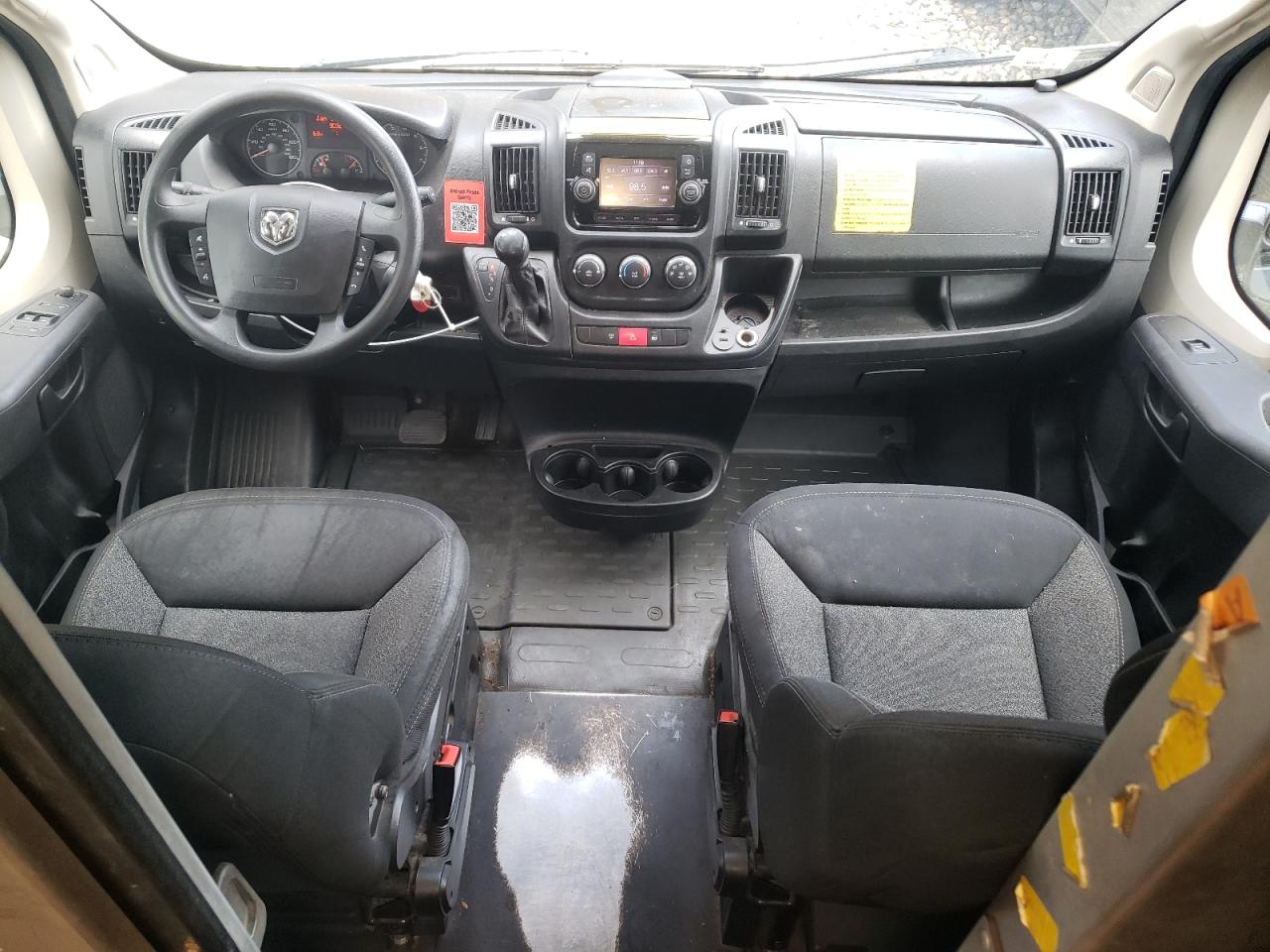 Фото: 3C6URVJG6LE139813