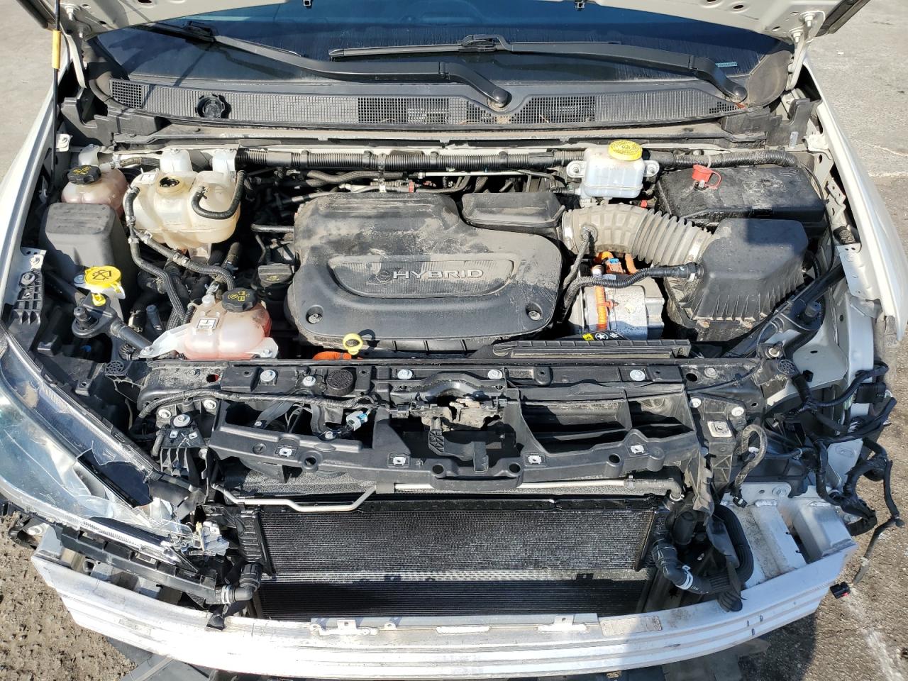 2019 Chrysler Pacifica Hybrid Touring L VIN: 2C4RC1L72KR655752 Lot: 87048815