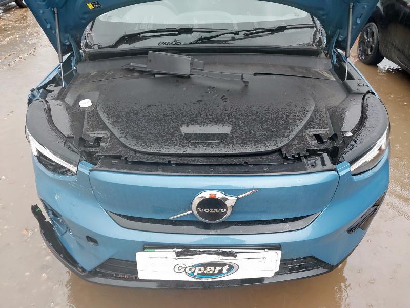 2022 VOLVO C40 170KW RECHARGE CORE 69KWH 5DR AUTO