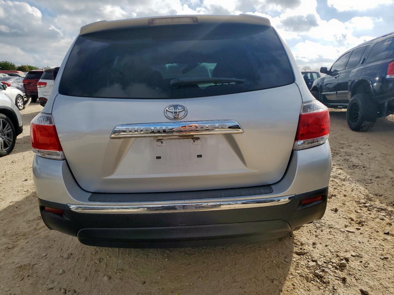 2012 Toyota Highlander Base VIN: 5TDZA3EH8CS027713 Lot: 85548505