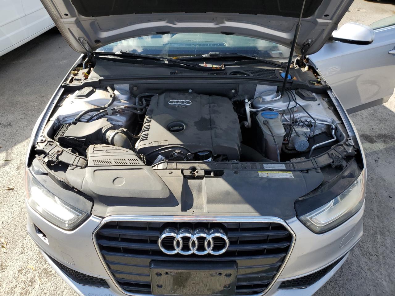 2016 Audi A4 Premium Plus S-Line VIN: WAUFFAFL8GN001570 Lot: 90943315