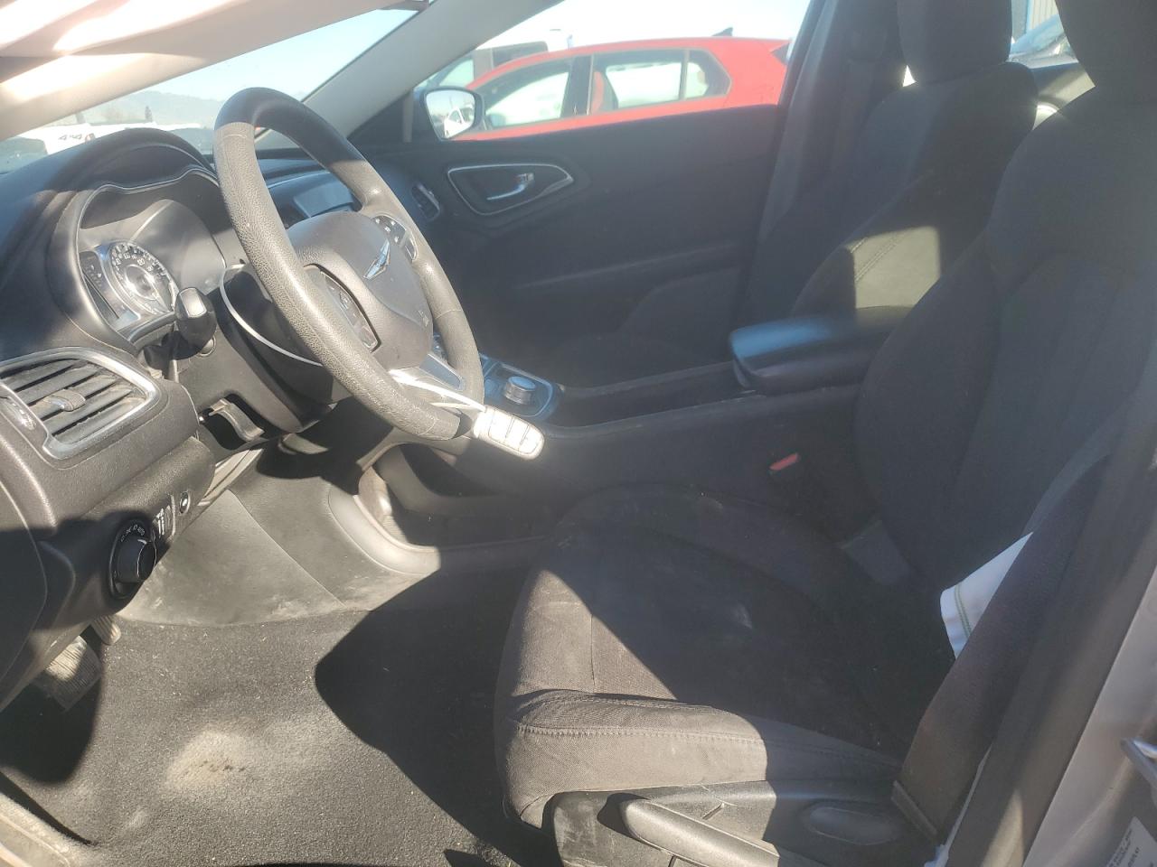 2015 Chrysler 200 Limited VIN: 1C3CCCAB2FN580714 Lot: 90383155