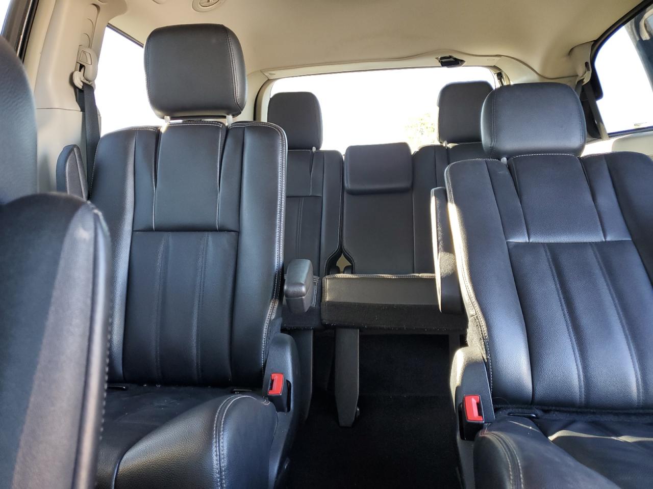 2014 Chrysler Town & Country Touring VIN: 2C4RC1BG6ER272127 Lot: 82590825