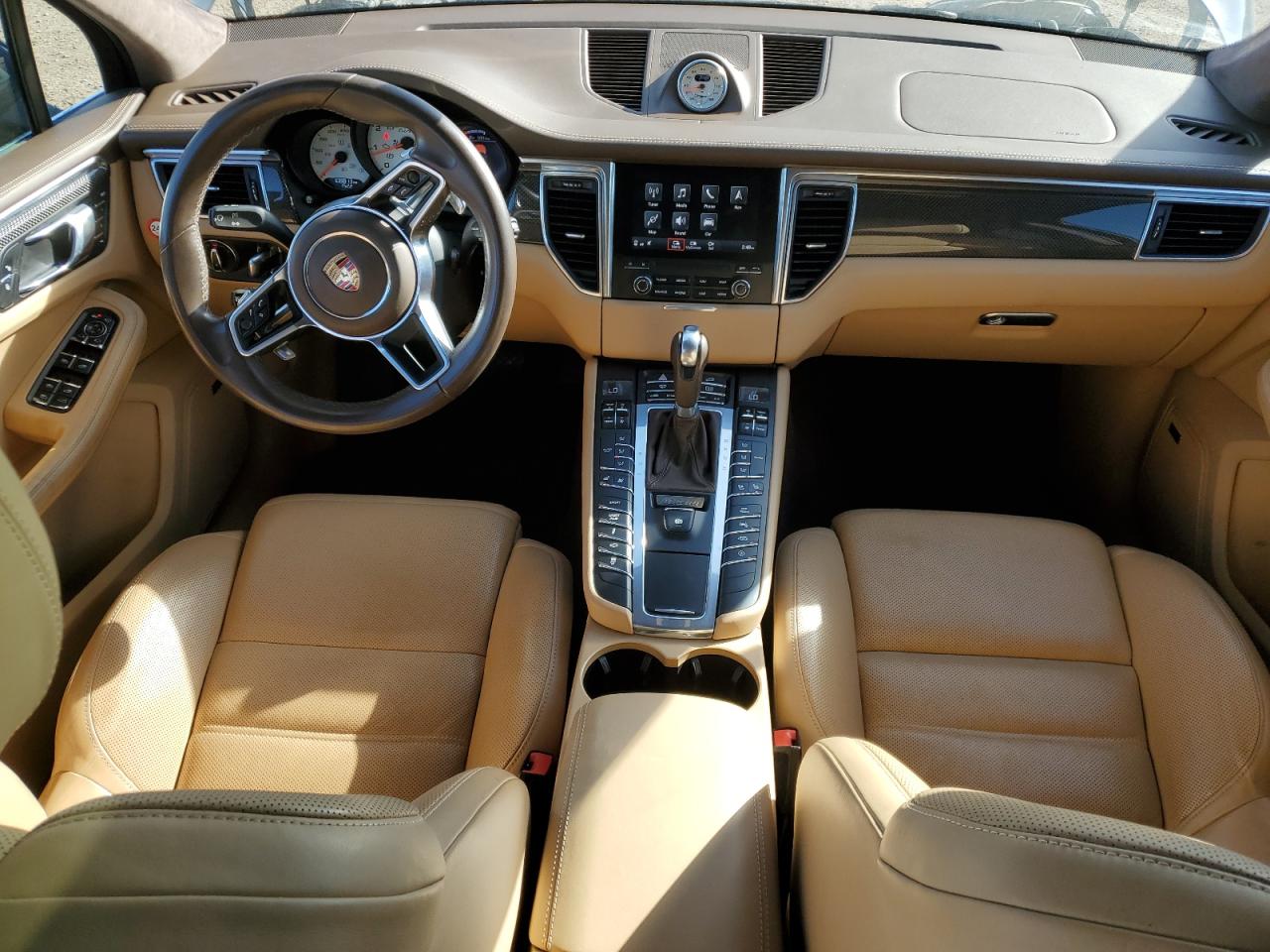 WP1AF2A56JLB70760 2018 Porsche Macan Turbo