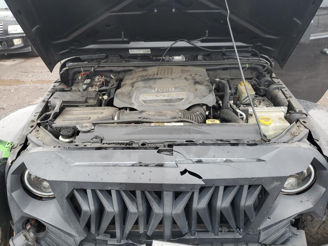 2014 Jeep Wrangler Unlimited Sport VIN: 1C4BJWDG3EL235742 Lot: 82445455