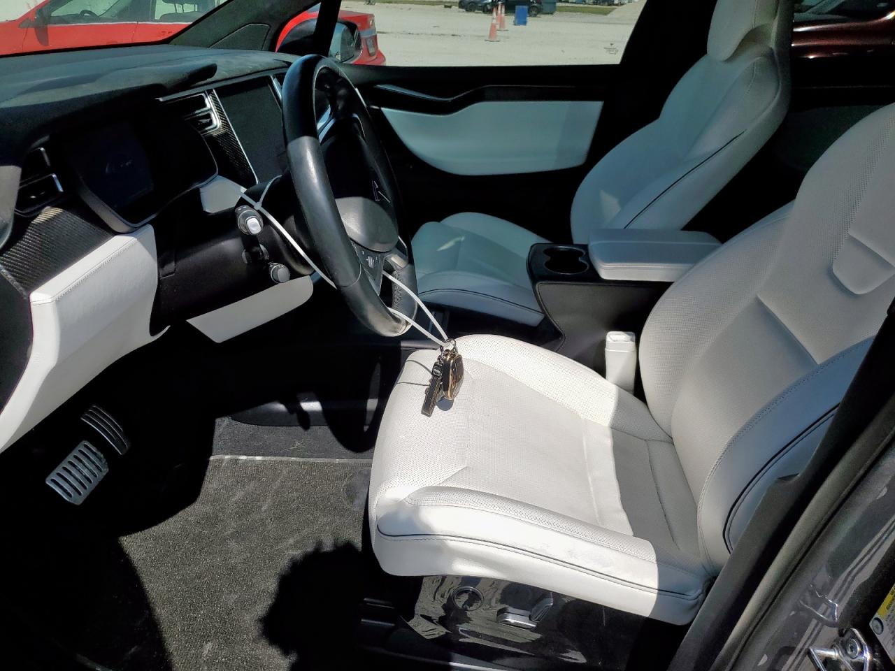 2016 Tesla Model X VIN: 5YJXCBE48GF022157 Lot: 82391195