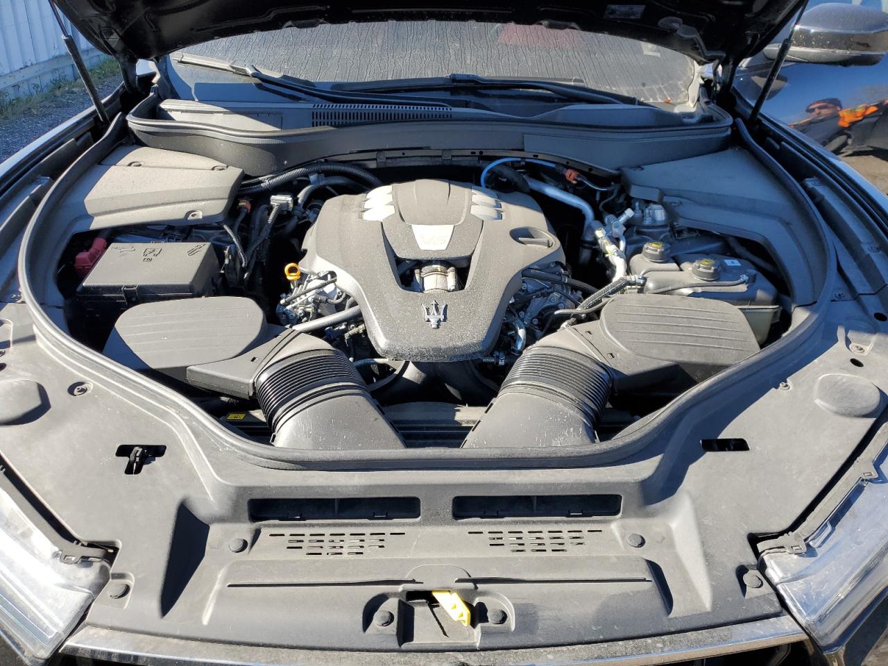 2022 Maserati Levante Base VIN: ZN661XUA2NX402098 Lot: 86425985