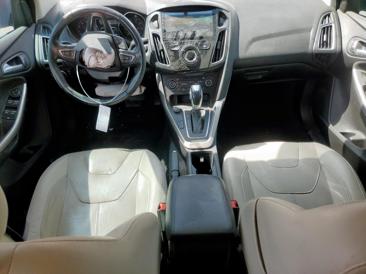 2018 Ford Focus Titanium VIN: 1FADP3J2XJL249989 Lot: 82187775